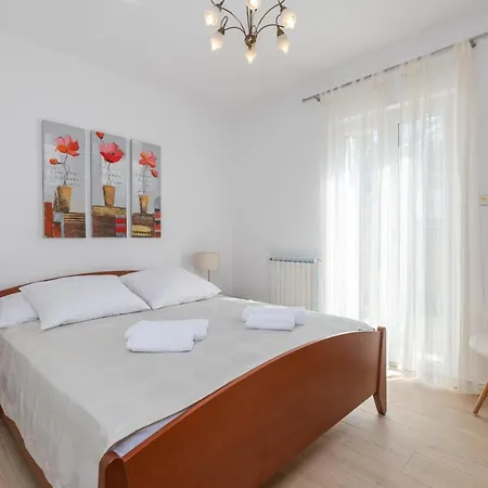 Apartments Bellistra Labin Labin  Exterior photo
