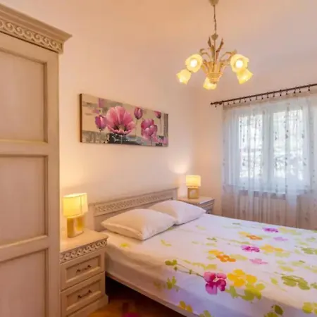 Apartments Bellistra Labin Labin  Room photo