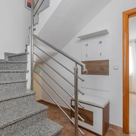 Apartments Bellistra Labin Labin  Exterior photo